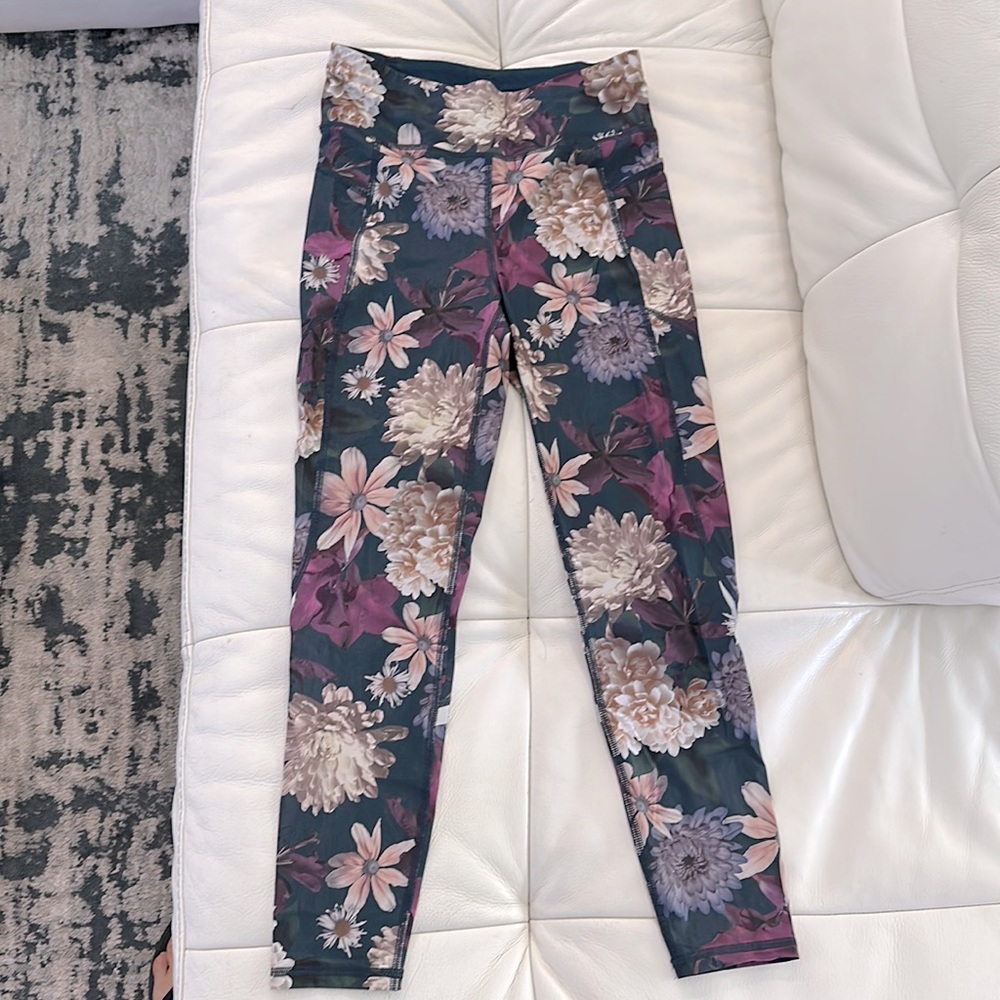 Sweaty Betty yoga pants. Floral, size S.